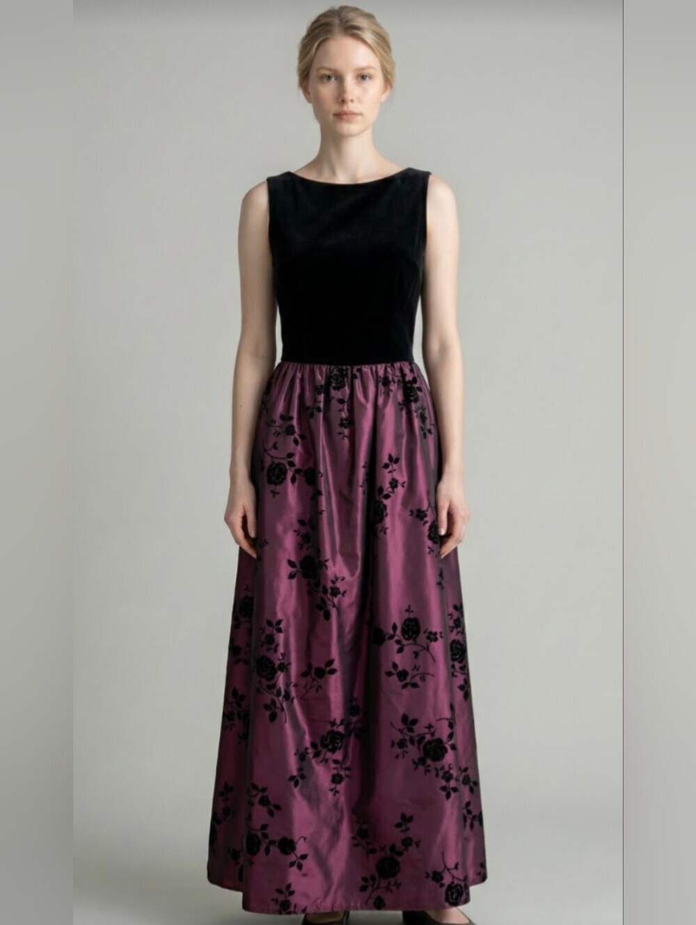 LAURA ASHLEY! STUNNING ELEGANT BURGUNDY FLORAL W/BLACK VELVET MAXI DRESS! SZ 4
